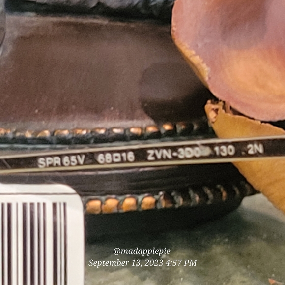 Prada SPR65V Unisex Cat Eye Modified Aviator Sunglasses Gold Metal Frame MA#4 - Picture 10 of 16